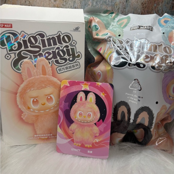 Authentic Labubu Pop Mart Big Into Energy - Loyalty - Picture 1 of 9